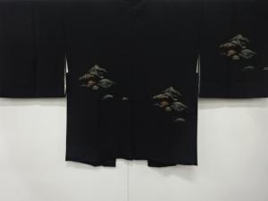 漆　山並に寺院模様織り出し　絵羽織